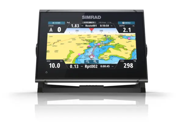 Simrad - GO9 XSE 9-inch chartplotter and radar display with global basemap